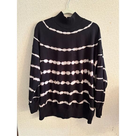 Wild Fable turtleneck sweatshirt - Picture 1 of 6